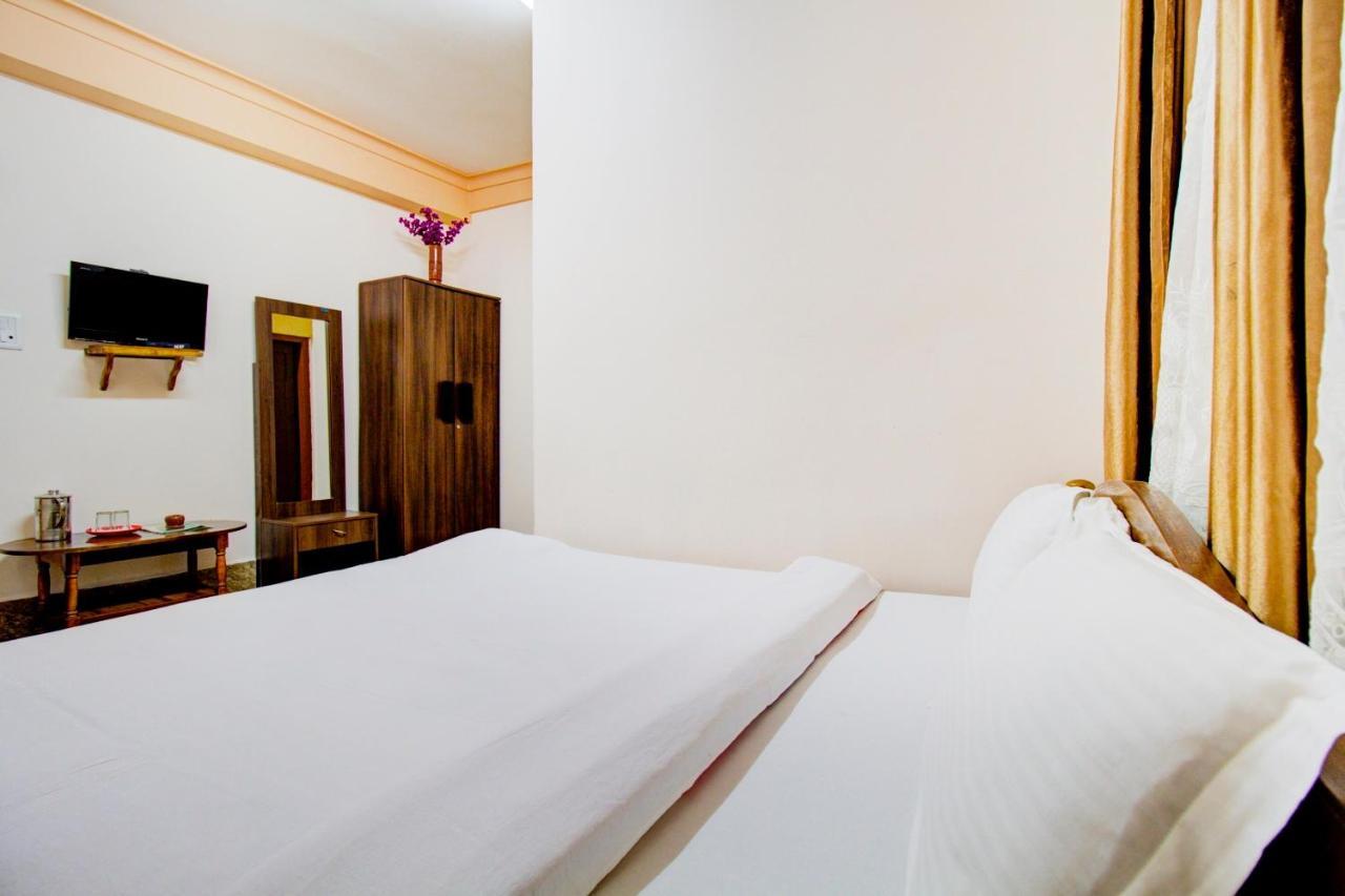 Capital O 79144 Coniferous Resort Czerapuńdżi Zewnętrze zdjęcie
