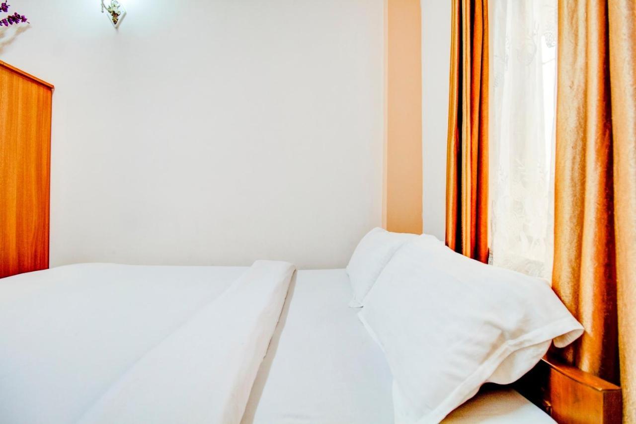 Capital O 79144 Coniferous Resort Czerapuńdżi Zewnętrze zdjęcie