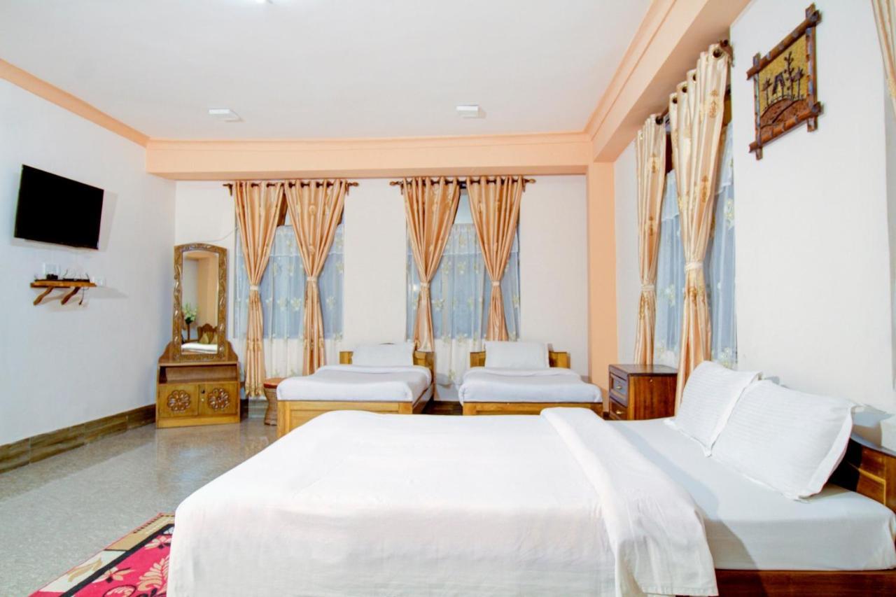 Capital O 79144 Coniferous Resort Czerapuńdżi Zewnętrze zdjęcie