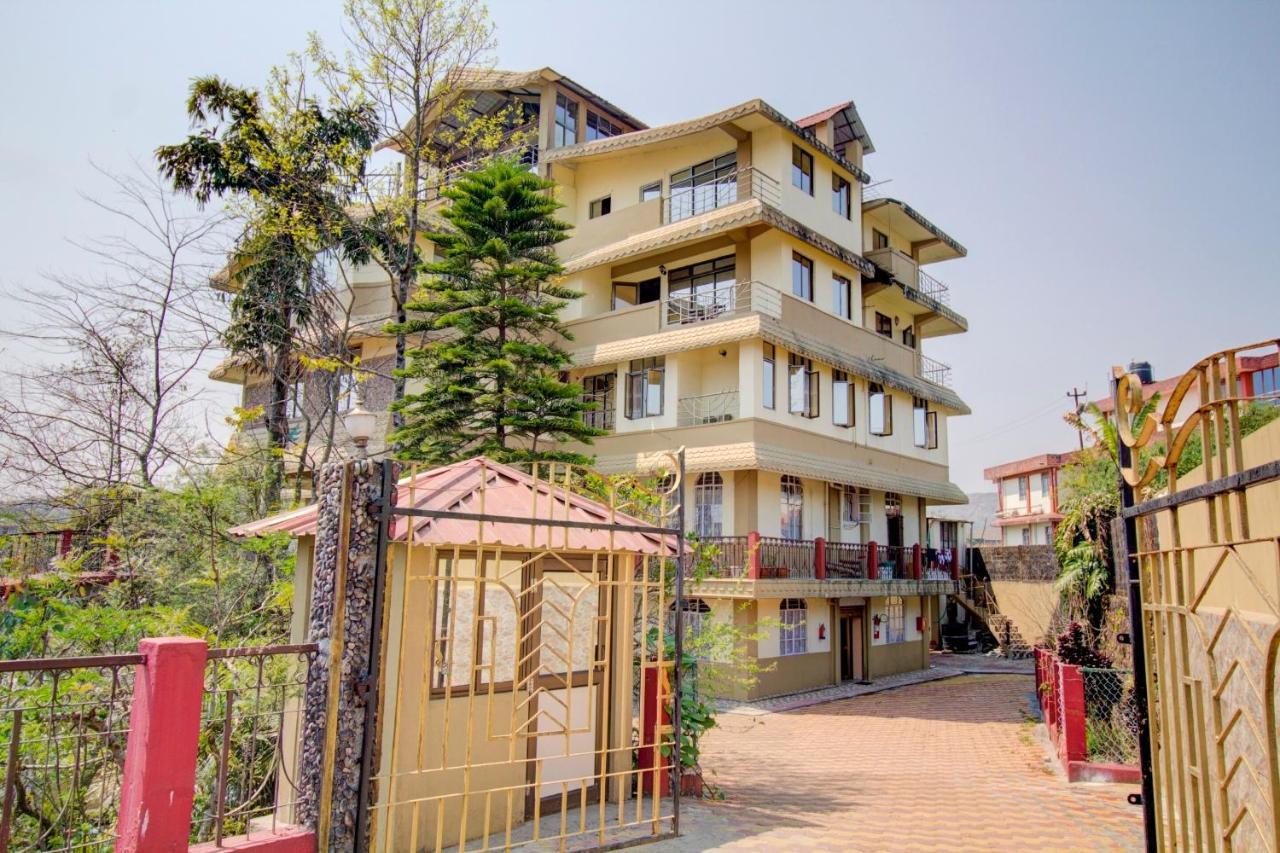 Capital O 79144 Coniferous Resort Czerapuńdżi Zewnętrze zdjęcie