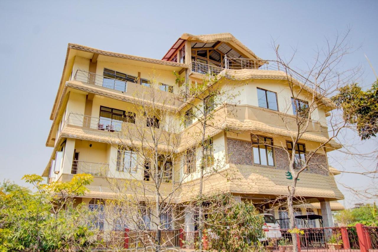 Capital O 79144 Coniferous Resort Czerapuńdżi Zewnętrze zdjęcie