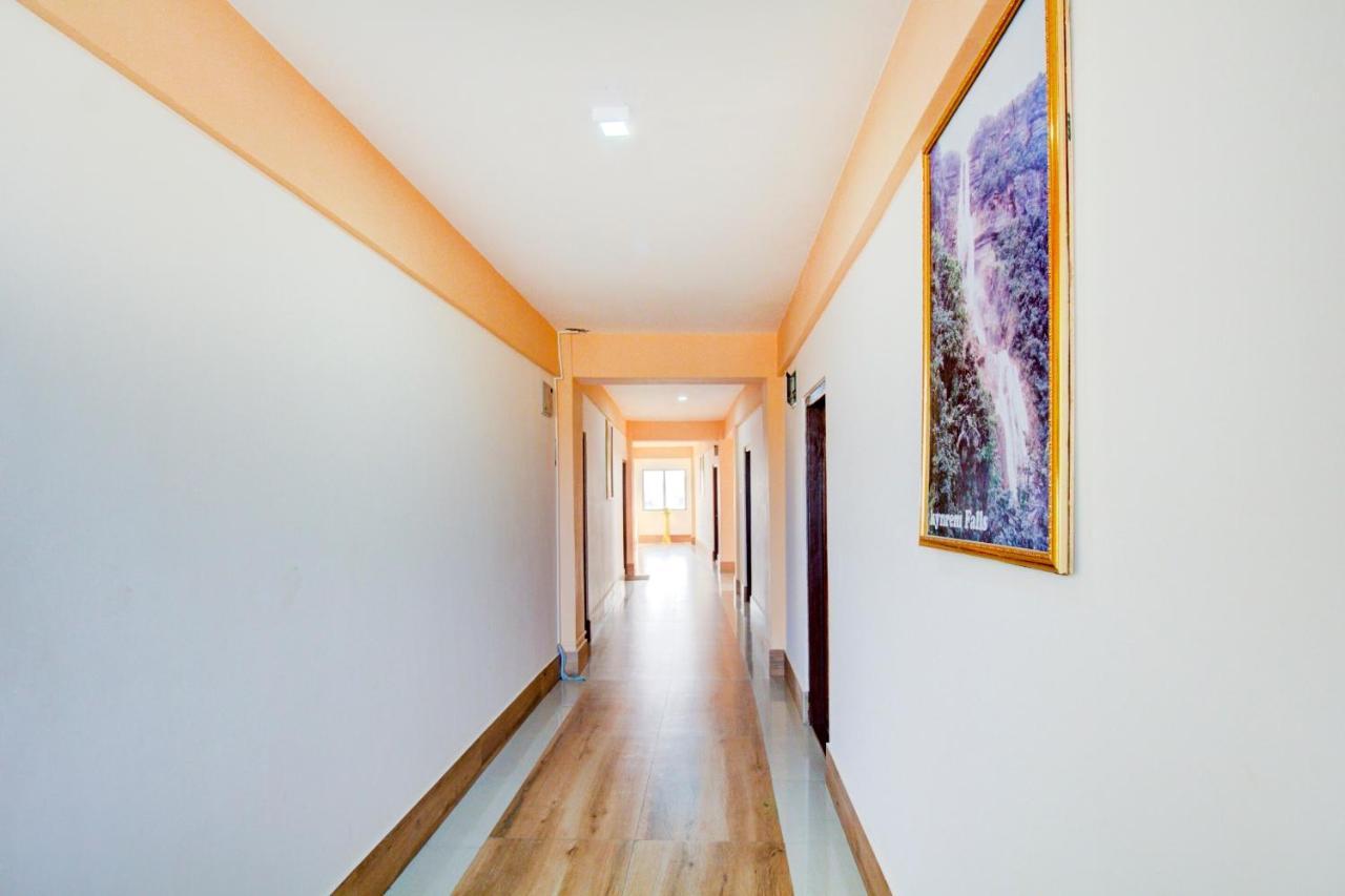 Capital O 79144 Coniferous Resort Czerapuńdżi Zewnętrze zdjęcie